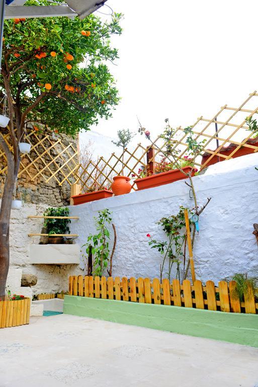 Praxitelous 9 Old Town Villa Rhodes City ภายนอก รูปภาพ